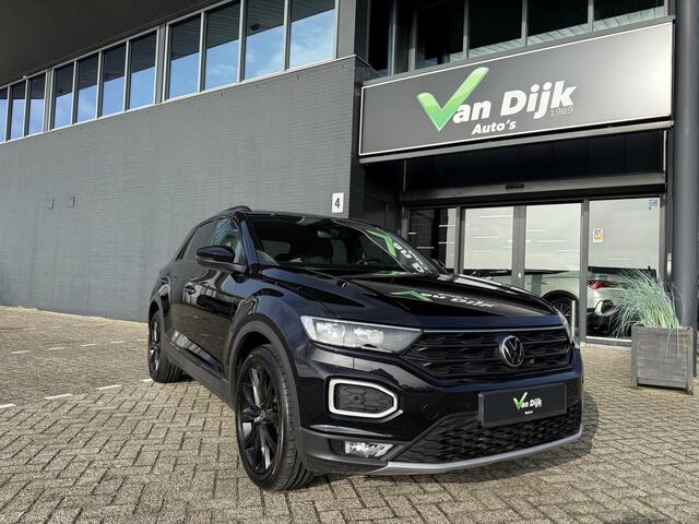 Volkswagen T-Roc 1.5 TSI Sport Panodak Navi Virt.Cockp. El klep