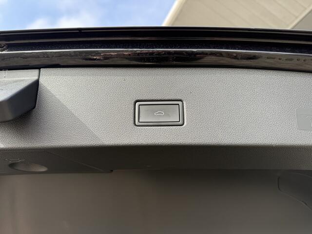 Volkswagen T-Roc 1.5 TSI Sport Panodak Navi Virt.Cockp. El klep