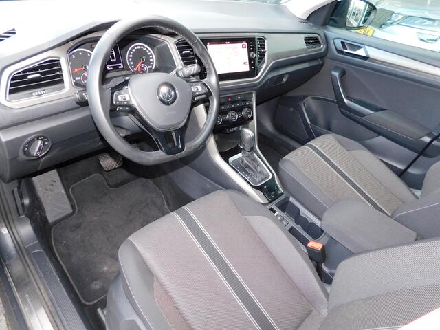 Volkswagen T-Roc 1.5TSI 150PK DSG STYLE! All-in Prijs! Trekhaak!