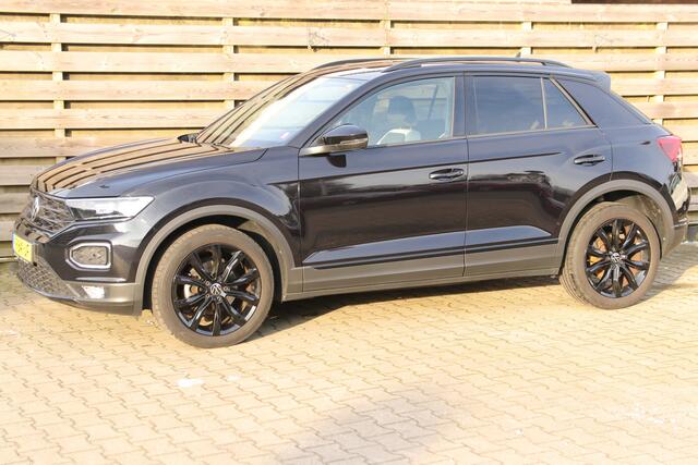 Volkswagen T-Roc 1.5 TSI Sport Navi / Climate / Stoelverwarming / Panodak / Apple car play / Beats audio