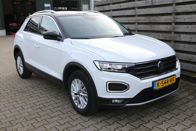 Volkswagen T-Roc 1.0 TSI Style Business / Navi / Climate / Stoelverwarming / Trekhaak