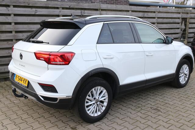 Volkswagen T-Roc 1.0 TSI Style Business / Navi / Climate / Stoelverwarming / Trekhaak