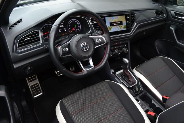 Volkswagen T-Roc 1.5 TSI DSG Sport LED/Camera/Pano/Keyless