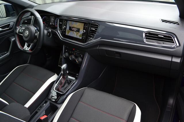 Volkswagen T-Roc 1.5 TSI DSG Sport LED/Camera/Pano/Keyless