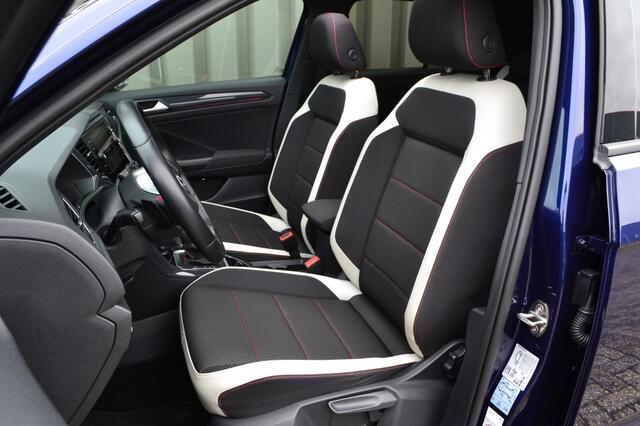 Volkswagen T-Roc 1.5 TSI DSG Sport LED/Camera/Pano/Keyless