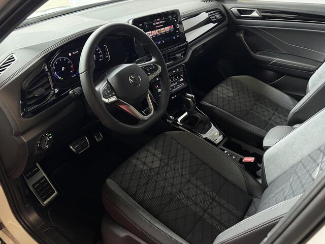 Volkswagen T-Roc 1.5 TSI 150PK R-LINE PANORAMA BLACKLINE EVO IQ LIGHT ALCANTARA ELEK.KLEP CARPLAY STOEL/STUUR VERW. 19"LMV VIR.COCKPIT 08/2025 ?Top Auto's Wijchen , 30 Jaar Specialist in Volkswagen : Alle Type's : R-Line Edition / Style / First Edition / Highline / Life 