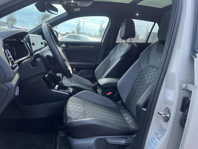 Volkswagen T-Roc 1.5 TSI R-Line Business | Pano | Vol! | | 150Pk | Automaat |