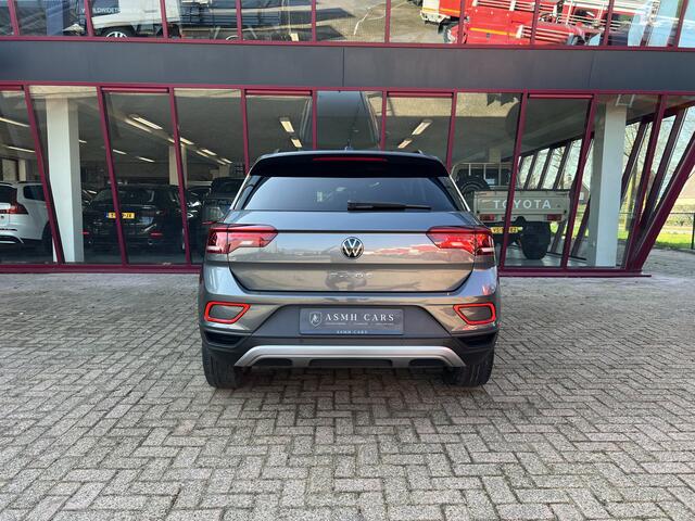 Volkswagen T-Roc 1.5 TSI Life Business | BTW | ACC | PDC | Keyless | Carplay | Stoelverw. |