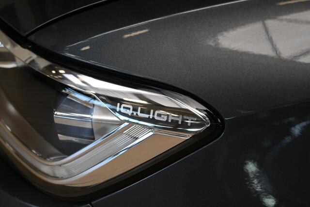 Volkswagen T-Roc 1.5 TSI 150pk R-Line | IQ. Light | Keyless | Elek. klep | 100% (Dealer) onderhouden label