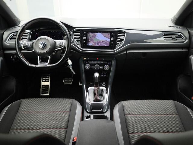 Volkswagen T-Roc 1.5TSI/150PK DSG Sport · Navigatie · Apple/Android Car Play · Trekhaak