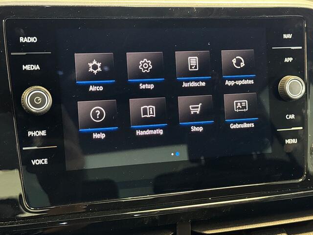 Volkswagen T-Roc 1.5 150pk TSI R-Line Edition Trekhaak | Achteruitrijcamera 'Rear View' | Voorstoelen verwarmbaar