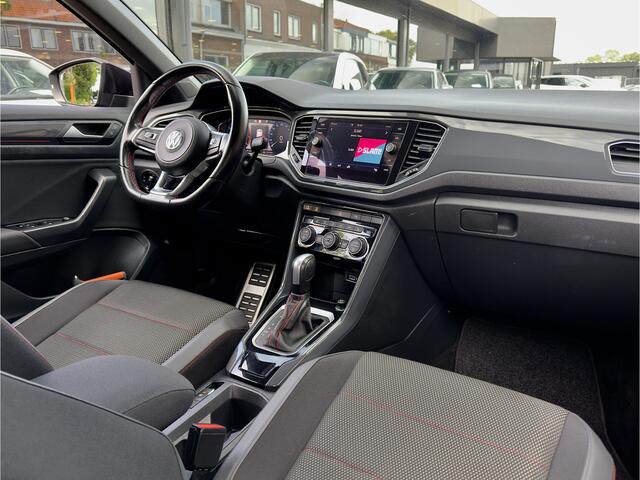 Volkswagen T-Roc 1.5 TSI AUT7 SPORT R-LINE 150PK NAVI CAMERA DIGI-DASH APPLE-CARPLAY LED LMV PDC