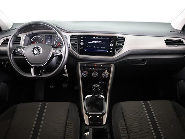 Volkswagen T-Roc 1.0 TSI Style | Parkeersensoren voor en achter | Cruise controle adaptief | Apple Carplay en Android auto |