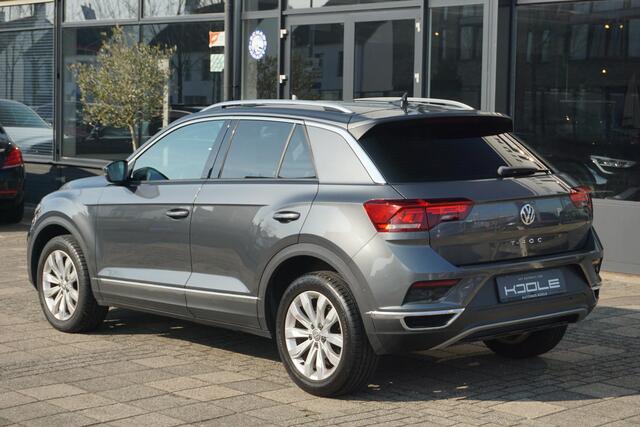 Volkswagen T-Roc 1.5 TSI Sport | ACC | digi cockpit | trekhaak
