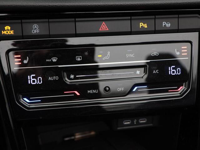 Volkswagen T-Roc Cabrio 1.5 TSi 150 Pk Automaat R-Line Edition Grey | Camera | Stoel/Stuur Verwarming | Full LED | Adaptive Cruise | CarPlay | 18 Inch | 38.994 Km !!