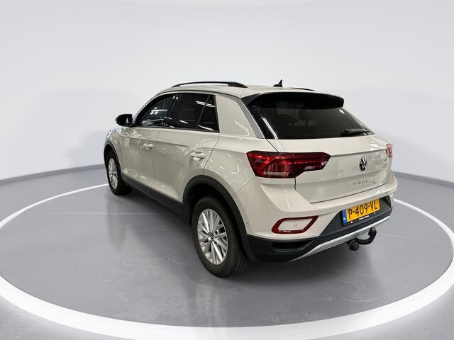 Volkswagen T-Roc 1.5 TSI 150pk DSG Life Business · Camera · Trekhaak · Apple/Android Car Play · Navigatie · P-Sensoren · 16'' Inch ·