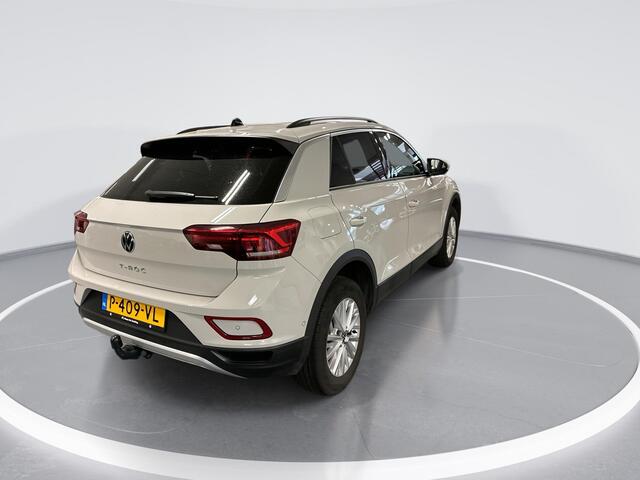 Volkswagen T-Roc 1.5 TSI 150pk DSG Life Business · Camera · Trekhaak · Apple/Android Car Play · Navigatie · P-Sensoren · 16'' Inch ·