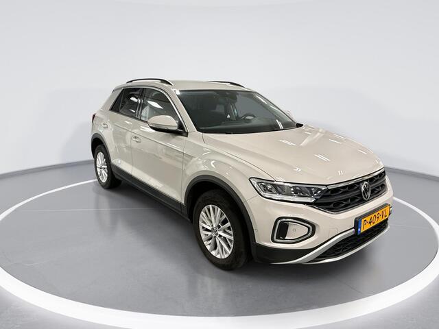 Volkswagen T-Roc 1.5 TSI 150pk DSG Life Business · Camera · Trekhaak · Apple/Android Car Play · Navigatie · P-Sensoren · 16'' Inch ·