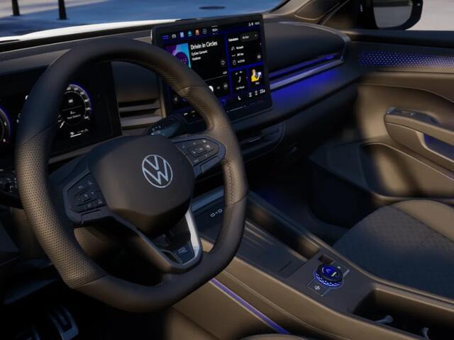 Volkswagen T-Roc R-Line First Edition 1.5 eTSI 150 PK 7 versn. DSG · Achteruitrijcamera · Draadloze telefoonlader · Black Style Pakket · Voorraad OUTLET · Prijs is inclusief inruilpremie ·