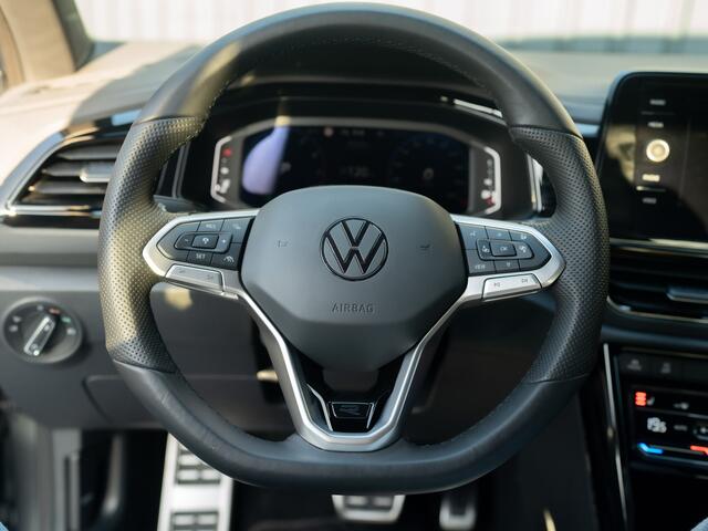 Volkswagen T-Roc 1.5 TSI R-Line Business | Panodak | 19'' | IQ Light | Trekhaak afnb. | Side Assist | Elk. A-klep | Prijs Rijklaar!!