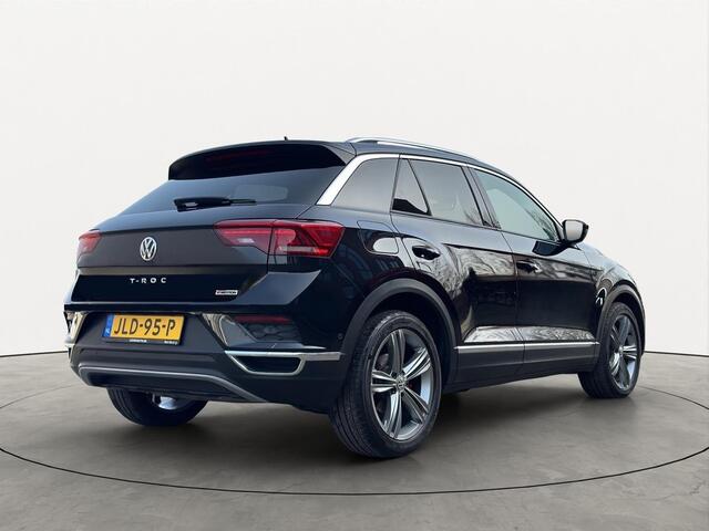 Volkswagen T-Roc 2.0 TSI 190PK 4Motion R-Line Pano Virtual Dode-hoek Beats