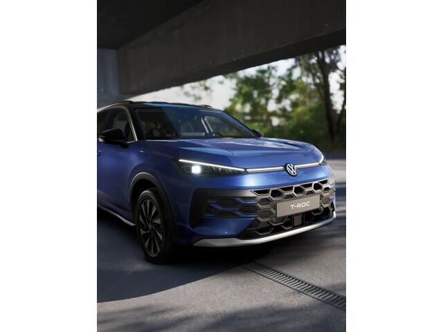 Volkswagen T-Roc 1.5 eTSI 116 7DSG Life First Edition | 'App-Connect' draadloze smartphone integratie | Automatische afstandsregeling (Adaptive Cruise Control) | Buitenspiegels elektrisch instel-, verwarm- en inklapbaar