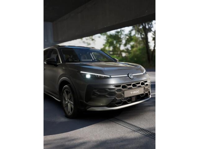 Volkswagen T-Roc 1.5 eTSI 116 7DSG Life First Edition | 'App-Connect' draadloze smartphone integratie | Automatische afstandsregeling (Adaptive Cruise Control) | Buitenspiegels elektrisch instel-, verwarm- en inklapbaar