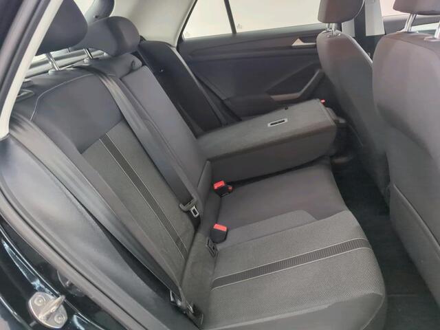 Volkswagen T-Roc 1.5 TSI Life Business