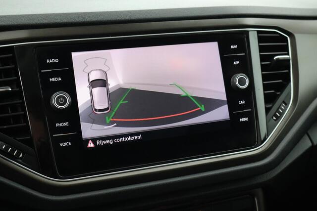 Volkswagen T-Roc 1.5 TSI 150pk H6 Style Led Camera Stoelverwarming Virtual Cockpit Navigatie