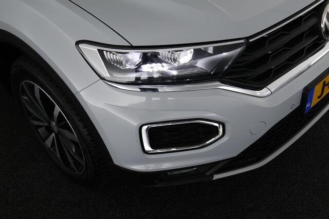 Volkswagen T-Roc 1.5 TSI 150pk H6 Style Led Camera Stoelverwarming Virtual Cockpit Navigatie