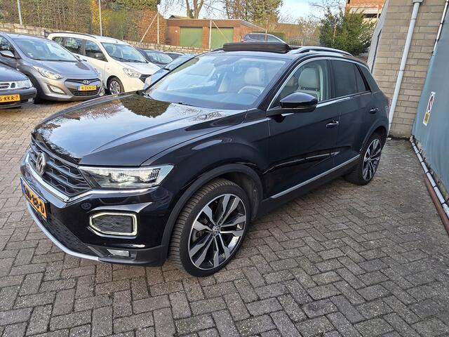 Volkswagen T-Roc 2.0 TSI 4Motion DSG SPORT PANO LEER VIRTUAL COCKPIT
