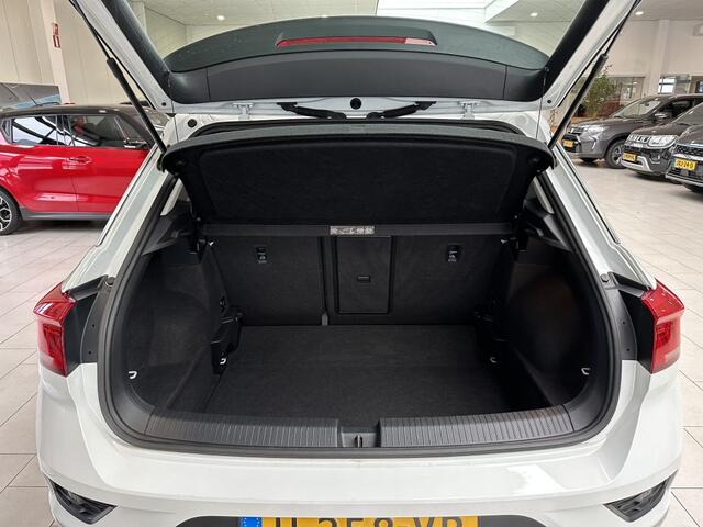 Volkswagen T-Roc 1.5 TSI Style [ ACC I NAVI I AIRCO I CARPLAY ]