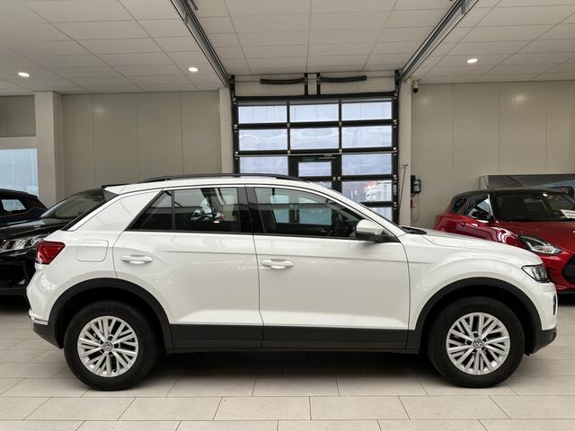 Volkswagen T-Roc 1.5 TSI Style [ ACC I NAVI I AIRCO I CARPLAY ]