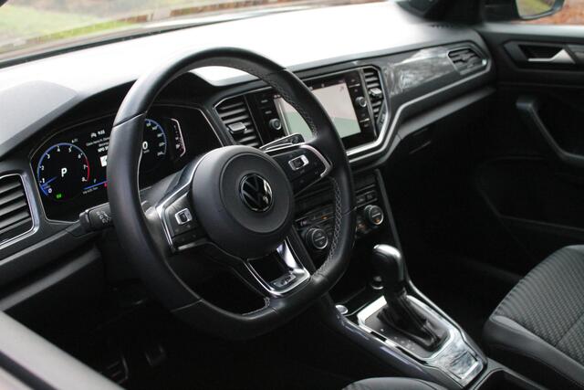 Volkswagen T-Roc 1.5 TSI R-Line | Trekhaak | ACC | Navi
