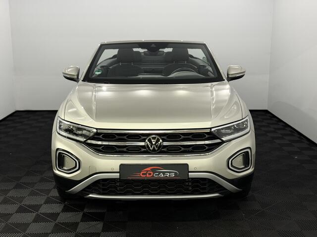 Volkswagen T-Roc Cabrio 1.5 TSI Style Camera, Virtual desk, Navi, Apple carplay, Winterpakket, Cruise control, A start stop, Lichtmetalen velgen