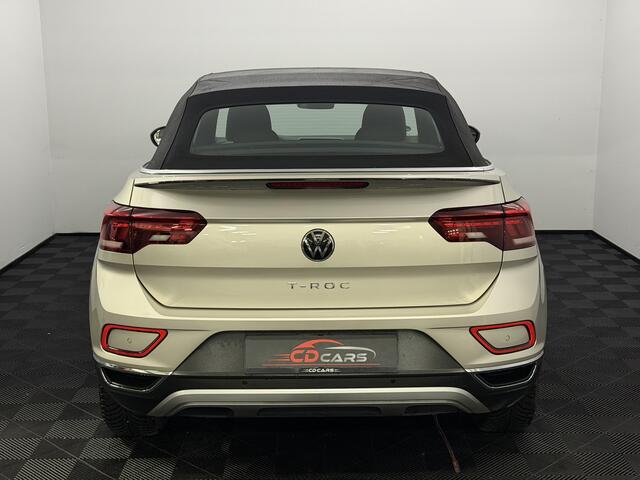 Volkswagen T-Roc Cabrio 1.5 TSI Style Camera, Virtual desk, Navi, Apple carplay, Winterpakket, Cruise control, A start stop, Lichtmetalen velgen