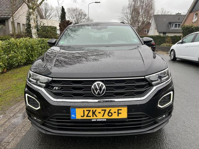 Volkswagen T-Roc 1.5 TSI 150PK DSG R-LineoPanooTrekhaak