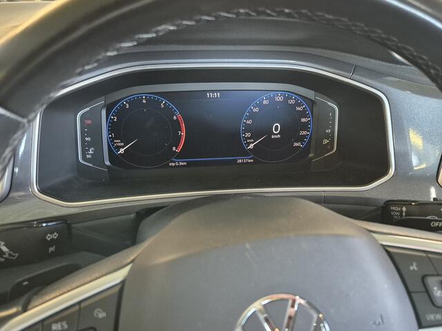 Volkswagen T-Roc 1.5 TSI Style -150pk- Automaat | Navi | Camera | IQ LED | Digi Cockpit Pro | Rijklaarprijs incl. 1 jaar Bovag garantie