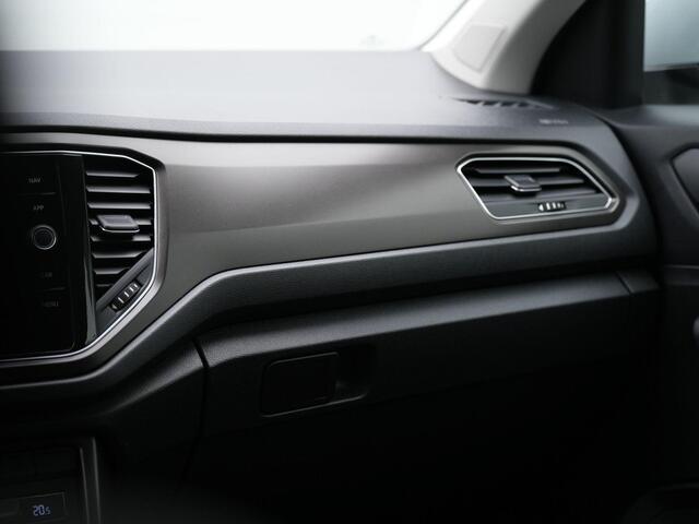 Volkswagen T-Roc 1.0 TSI 115 pk Style | Panoramadak | Adaptive Cruise | Navigatie | Virtual Cockpit | Sportonderstel