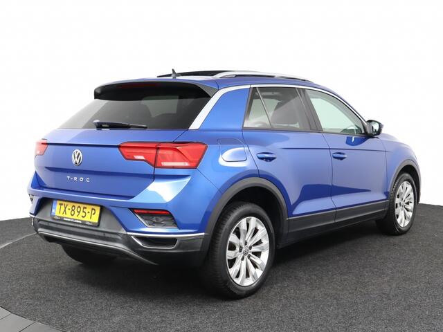 Volkswagen T-Roc 1.0 TSI Style - Panoramadak - Eletrische kofferklep
