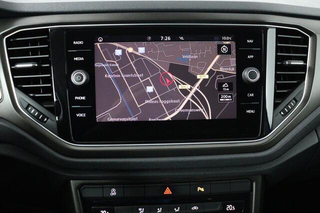 Volkswagen T-Roc 1.0 TSI Style - Panoramadak - Eletrische kofferklep