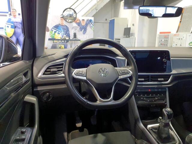 Volkswagen T-Roc 1.5 TSI Panoramadak | Standkachel | Virtual | Matrix LED IQ Light | Achteruitrijcamera | Carplay/Android | 19"Inch |