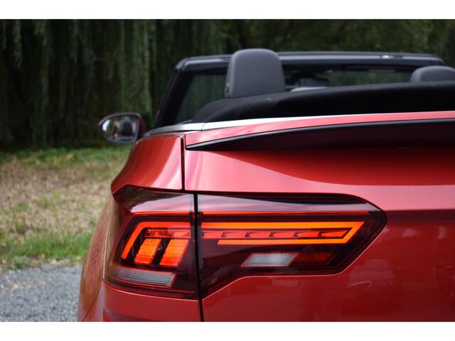 Volkswagen T-Roc Cabrio 1.5 TSI 150PK DSG R-LINE SPORT TREKHAAK/NAVI/STUURVERW./FABRIEKSGARANTIE