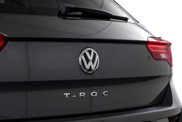 Volkswagen T-Roc 1.5 TSI 150 PK Style Business - Automaat | Adapt. Cruise | Stoelverw. | PDC | Camera | NAV + App. Connect | LED | ECC | Trekhaak | LM 17" |