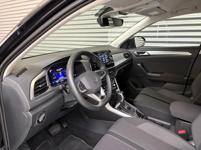 Volkswagen T-Roc 1.5 TSI/PDC V+A/CAM/KEY-LESS/17 INCH/STOEL STUUR VERW/ENZ