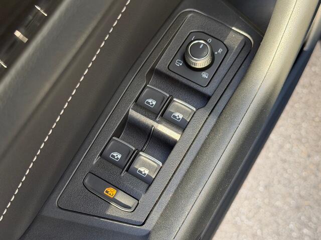 Volkswagen T-Roc 1.5 TSI 150pk DSG R-Line | Camera | Keyless | Elek. Achterklep | Dode hoek | Rijklaar incl. 1 jaar Bovag garantie