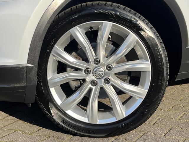 Volkswagen T-Roc 1.5 TSI Sport | Pano | Camera | Leder | LED