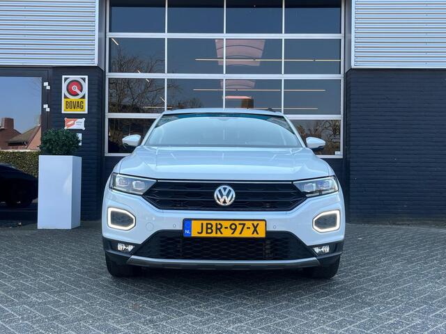 Volkswagen T-Roc 1.5 TSI Sport, Automaat, CarPlay, Camera, Cruise, Navi, PDC