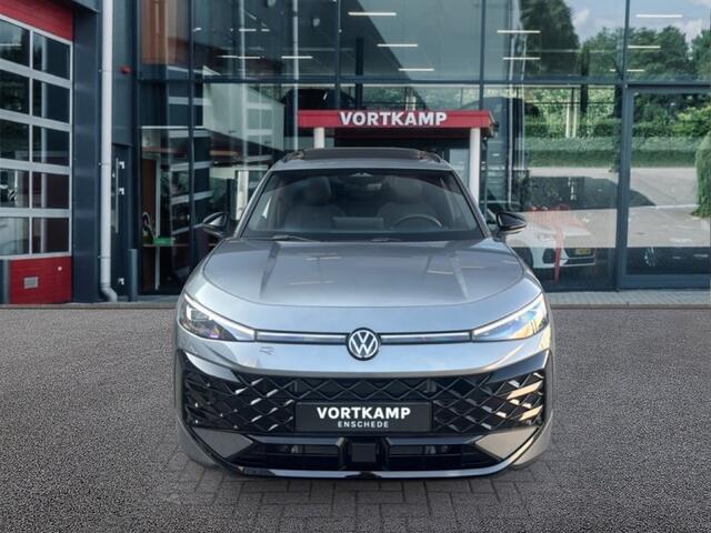 Volkswagen T-Roc 1.5 eTSI R-LINE TREKHAAK/PANO-DAK/CAMERA/ELEK-KLEP/IQ/ACC/STOELVERW