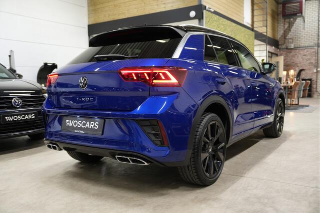 Volkswagen T-Roc 1.5 TSI R-Line * Pano - Keyless - Camera - 19" - Black Style - IQ Light - ACC *